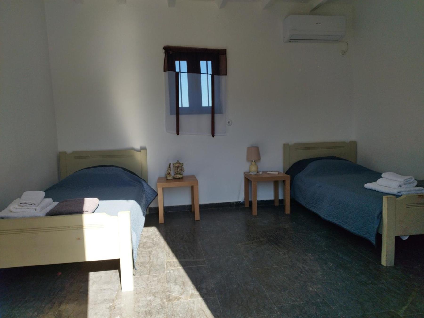 Kelia Analipsis * Sitia (Crete)